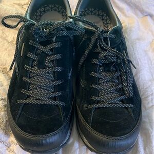 Dansko Vibram in excellent condition.